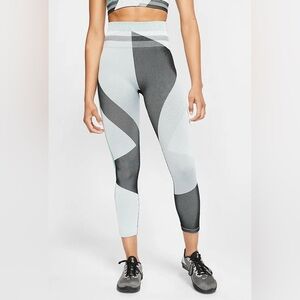Nike Sculpt Icon Clash Women’s Seamless 7/8 Training Tights L